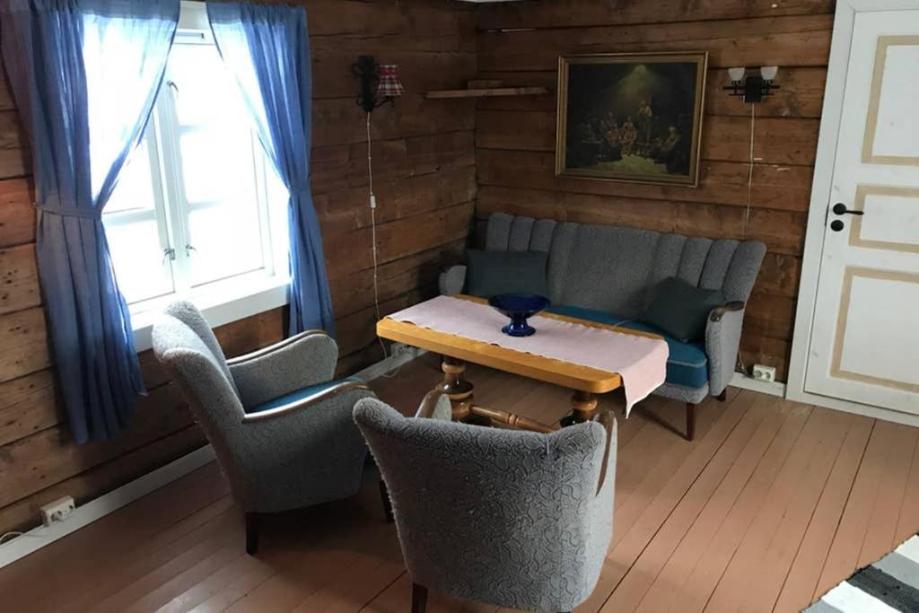 Bostad Nordlandshus Ved Lofotrヴィラ エクステリア 写真